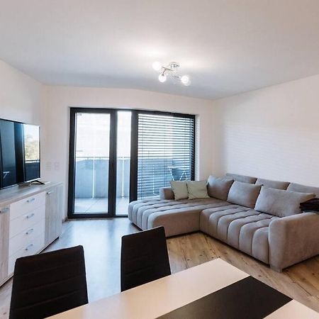 Miracle Apartment Братислава Екстериор снимка