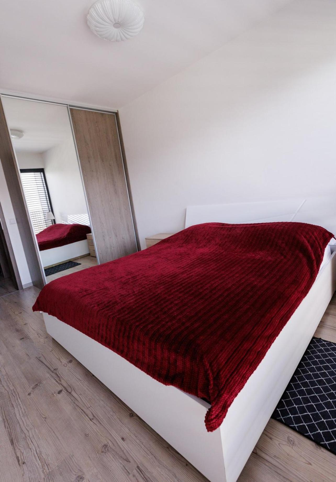 Miracle Apartment Братислава Екстериор снимка
